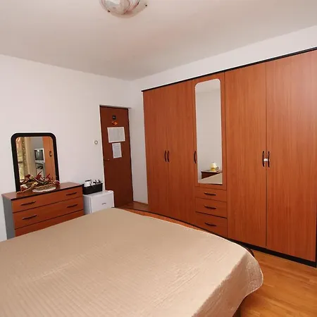 And Sanja Pensión Rovinj