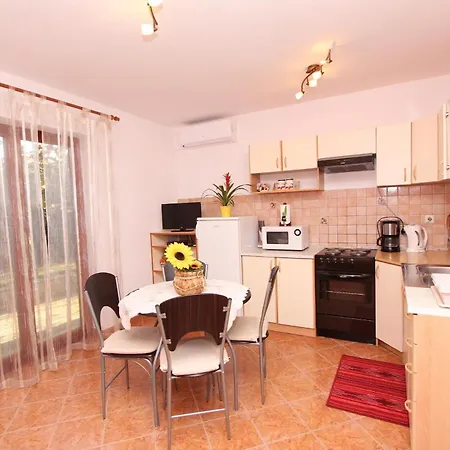 And Sanja Guest house