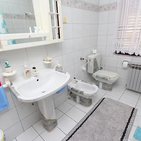 And Sanja Guest house